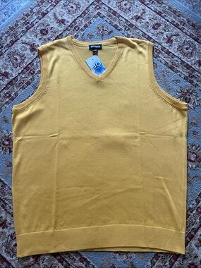 Men’s Yellow V-Neck Sweater Vest